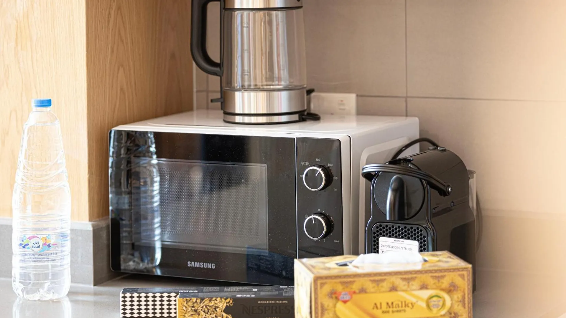 1Br The Monarch Suite By Blue Cloud Holidays Sharjah Apartment